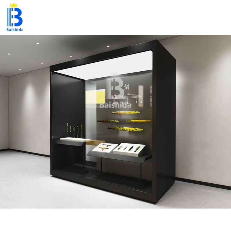 Kasten voor antieke kunst, oli - Interior Design Exhibition recensie en prijs